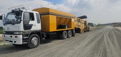 งานก่อสร้างโครงสร้างพื้นฐานถนนและสะพาน